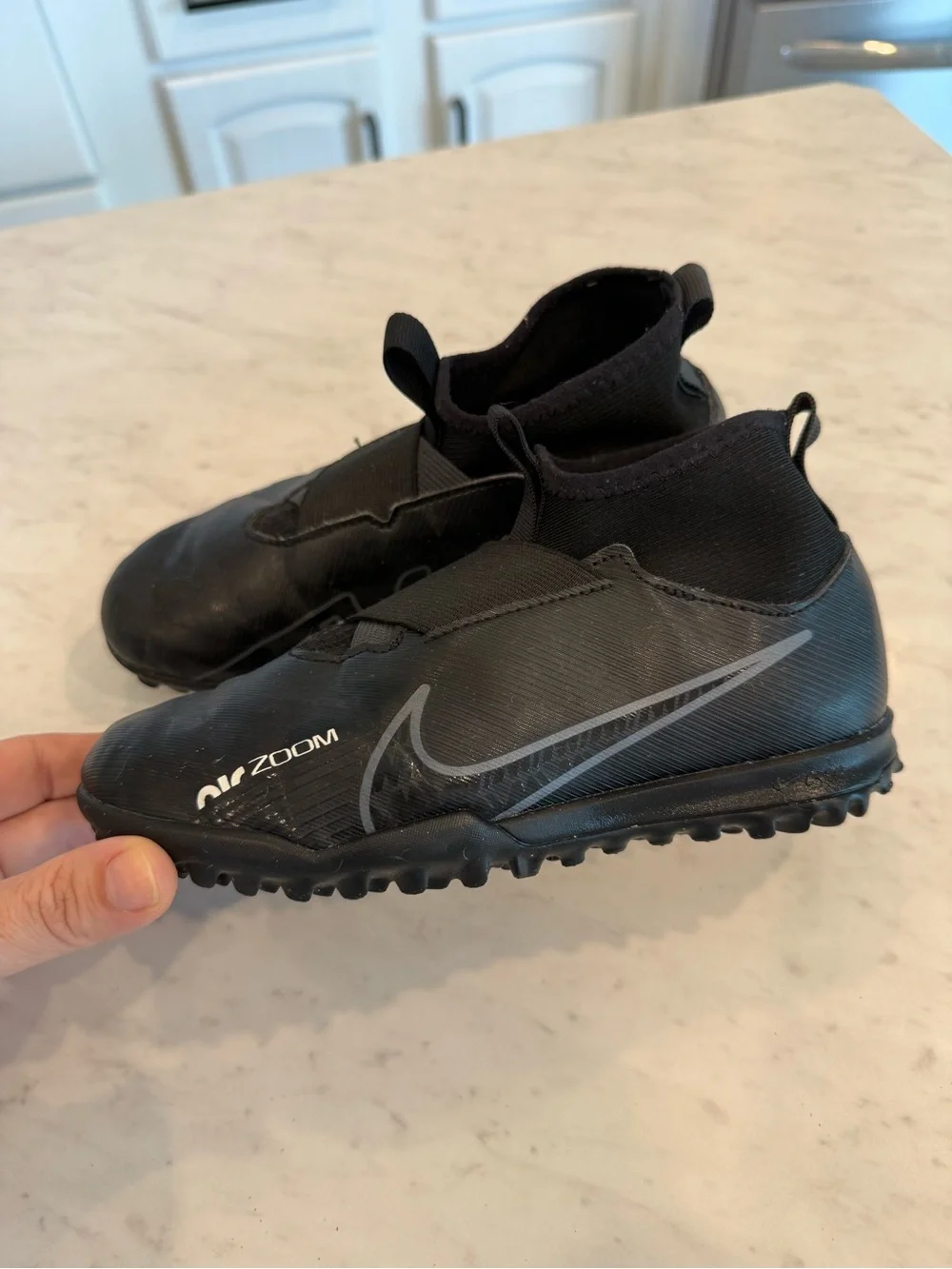 Nike Kids' Black Zoom Turf Soccer Cleats 2Y